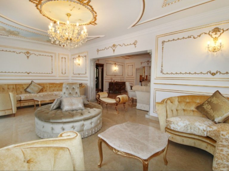 Villa for Sale in Guadalmina Baja, Malaga 4