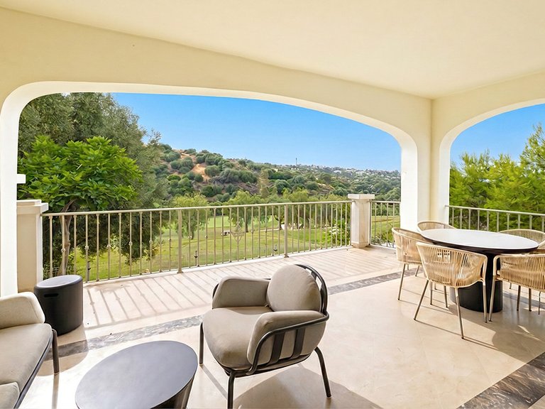 Town House for Sale in Valle Romano, Malaga 3