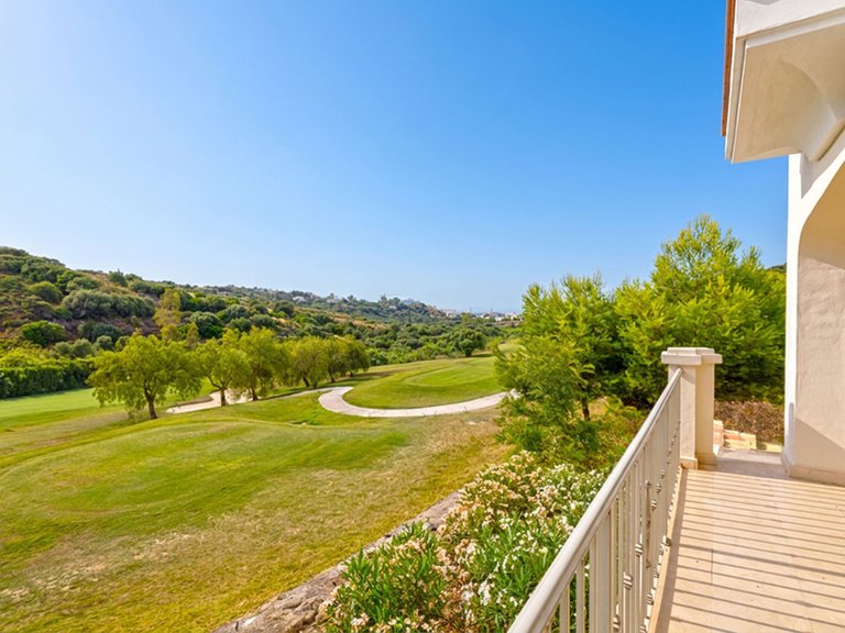 Town House for Sale in Valle Romano, Malaga 5