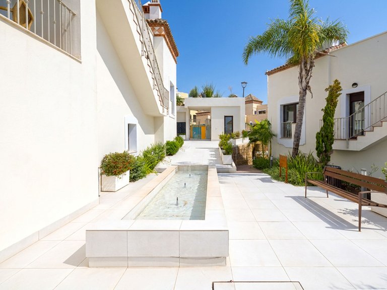 Town House for Sale in Valle Romano, Malaga 7