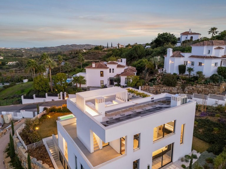 Villa for Sale in La Cala Golf, Malaga 10