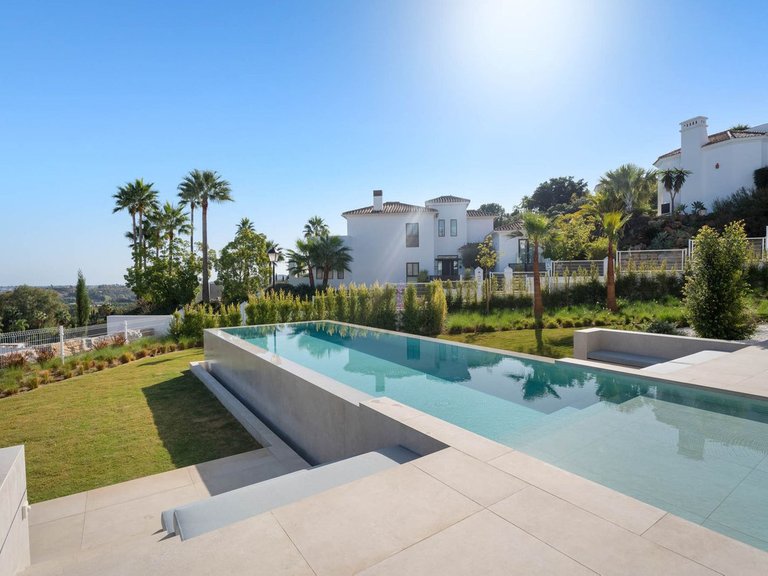 Villa for Sale in La Cala Golf, Malaga 37