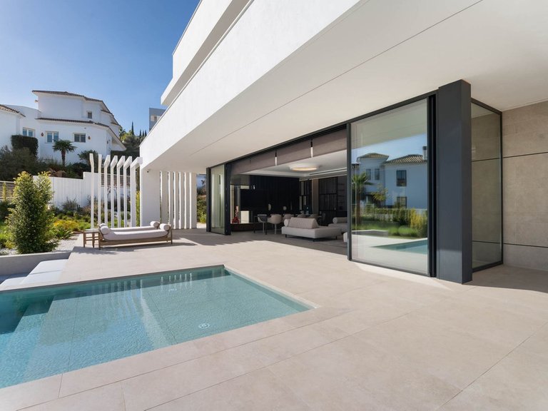 Villa for Sale in La Cala Golf, Malaga 5