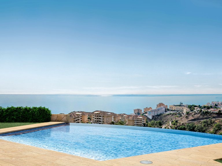 Villa for Sale in Fuengirola, Malaga 2