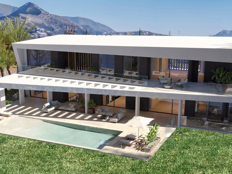 Villa for Sale in Guadalmina Baja, Malaga 1
