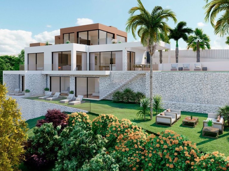 Villa for Sale in Artola, Malaga 1