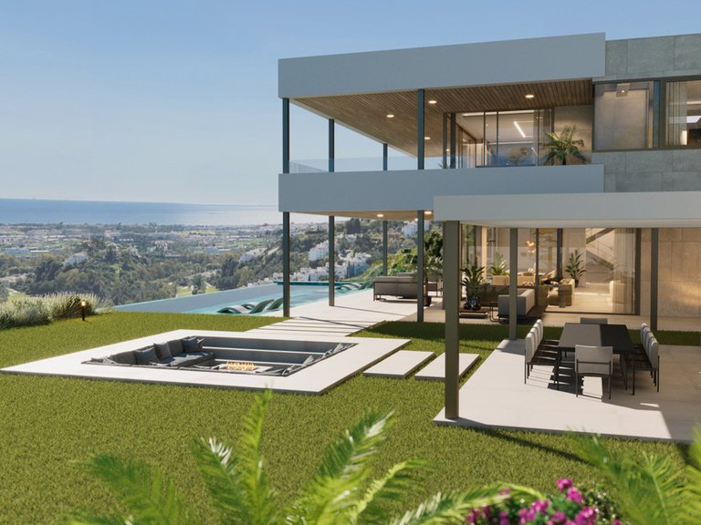 Villa for Sale in El Madroñal, Malaga 4