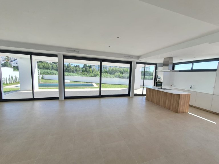 Villa for  in La Duquesa, Malaga 15