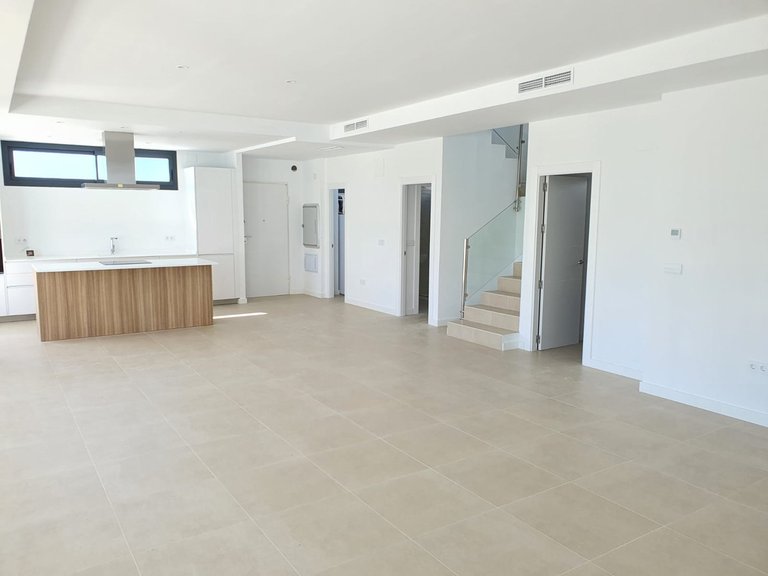 Villa for  in La Duquesa, Malaga 16