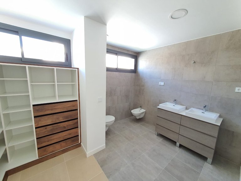 Villa for Sale in La Duquesa, Malaga 22