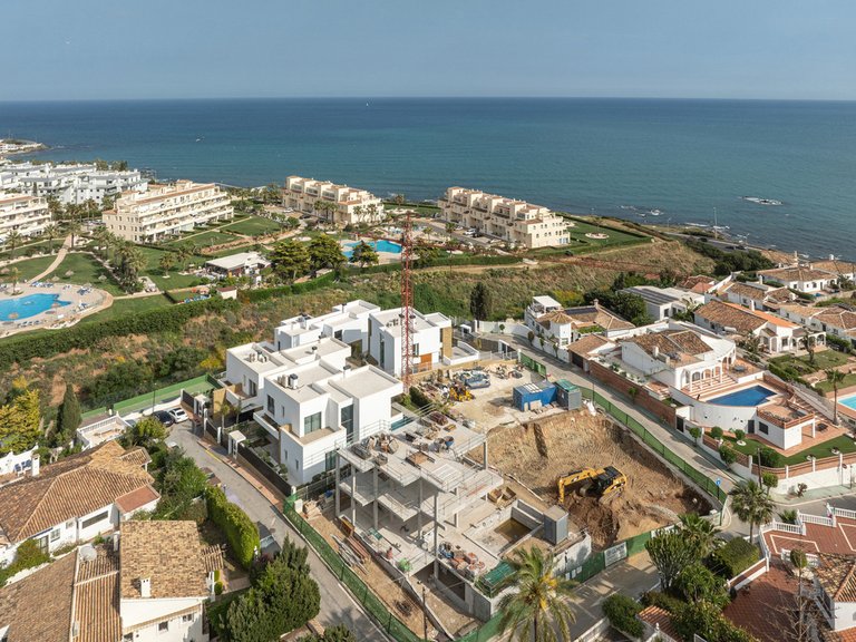 Villa for Sale in Mijas Costa, Malaga 33