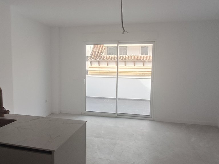 Apartment for Sale in Fuengirola, Malaga 38
