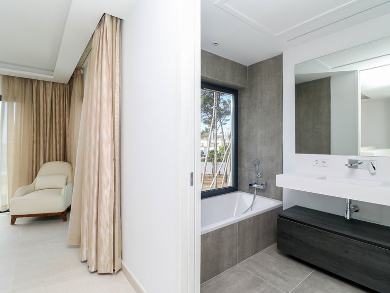 Town House for Sale in Estepona, Malaga 16