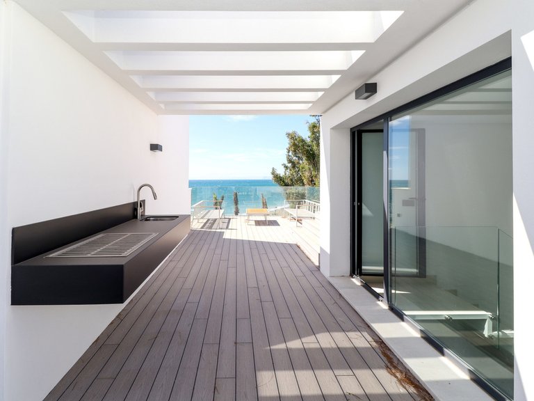 Town House for Sale in Estepona, Malaga 17