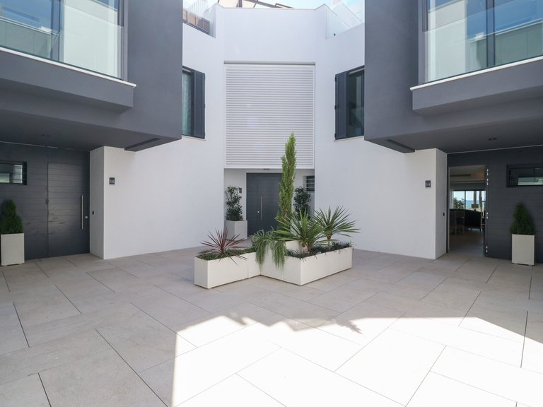 Town House for Sale in Estepona, Malaga 18