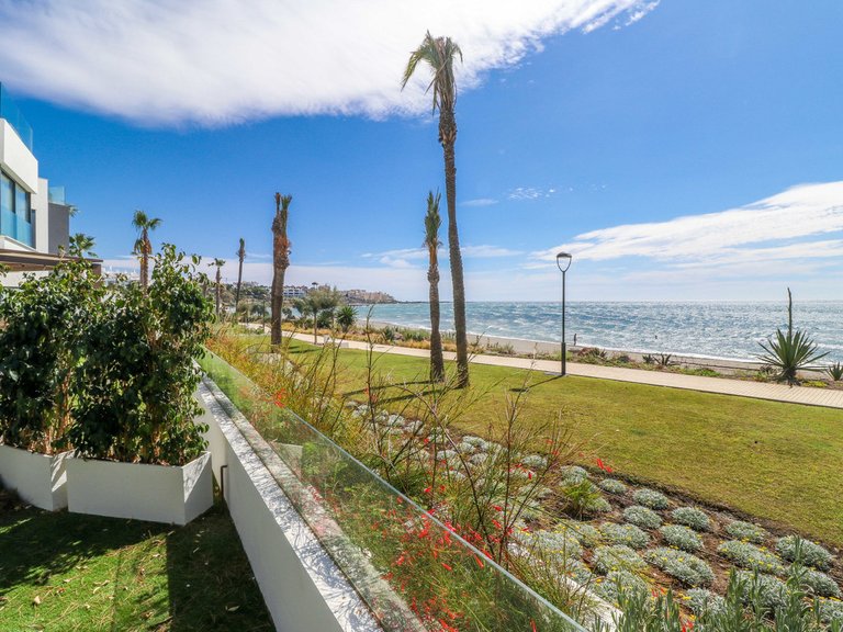 Town House for Sale in Estepona, Malaga 2