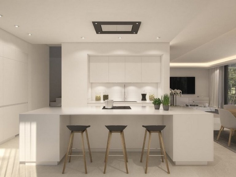 Villa for Sale in New Golden Mile, Malaga 13