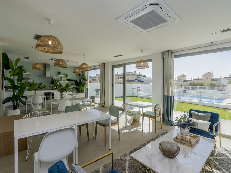 Apartment for Sale in Benalmadena, Malaga 11