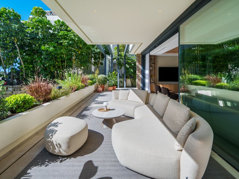 Villa for Sale in Estepona, Malaga 11