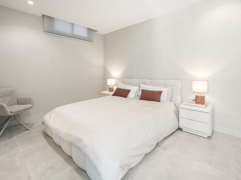 Villa for Sale in Estepona, Malaga 15