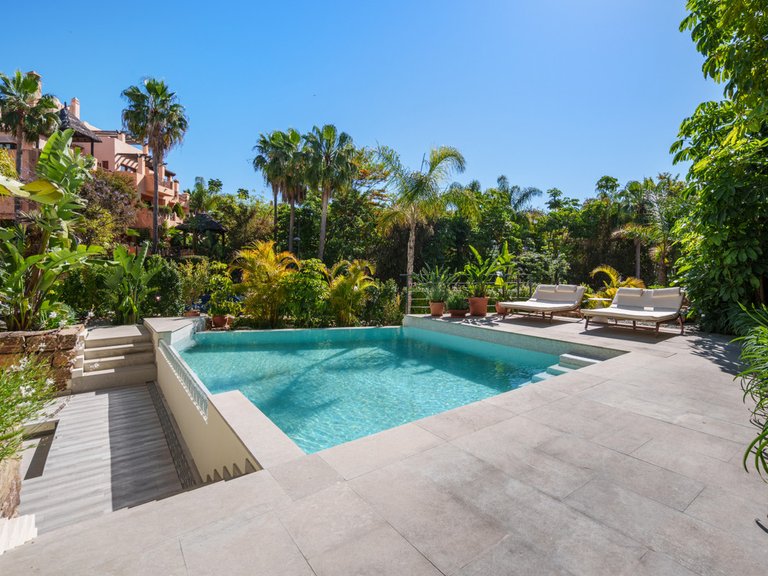 Villa for Sale in Estepona, Malaga 23