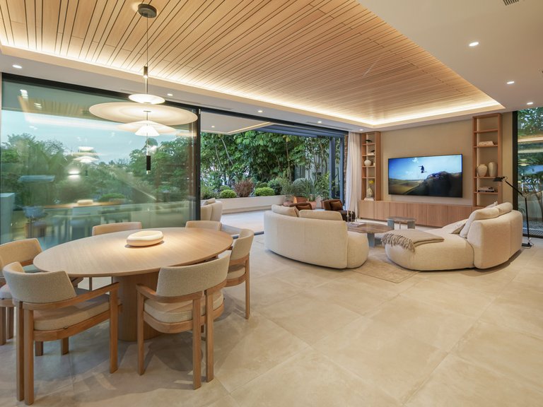 Villa for Sale in Estepona, Malaga 43
