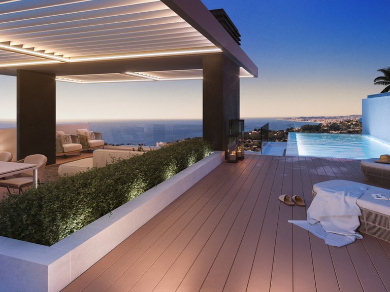 Villa for Sale in Benalmadena, Malaga 2