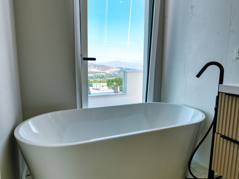 Villa for Sale in Alhaurín De La Torre, Malaga 25