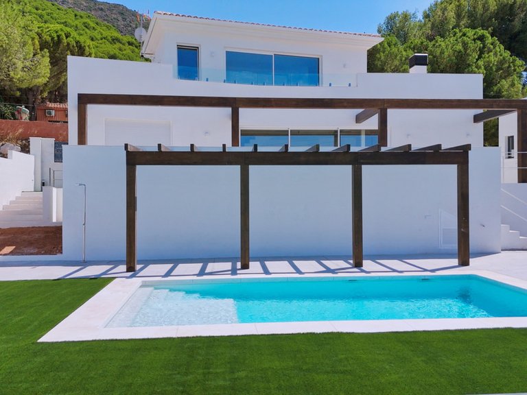 Villa for Sale in Alhaurín De La Torre, Malaga 28