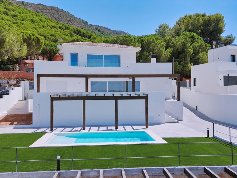 Villa for Sale in Alhaurín De La Torre, Malaga 41