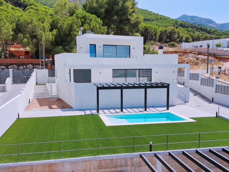 Villa for Sale in Alhaurín De La Torre, Malaga 50