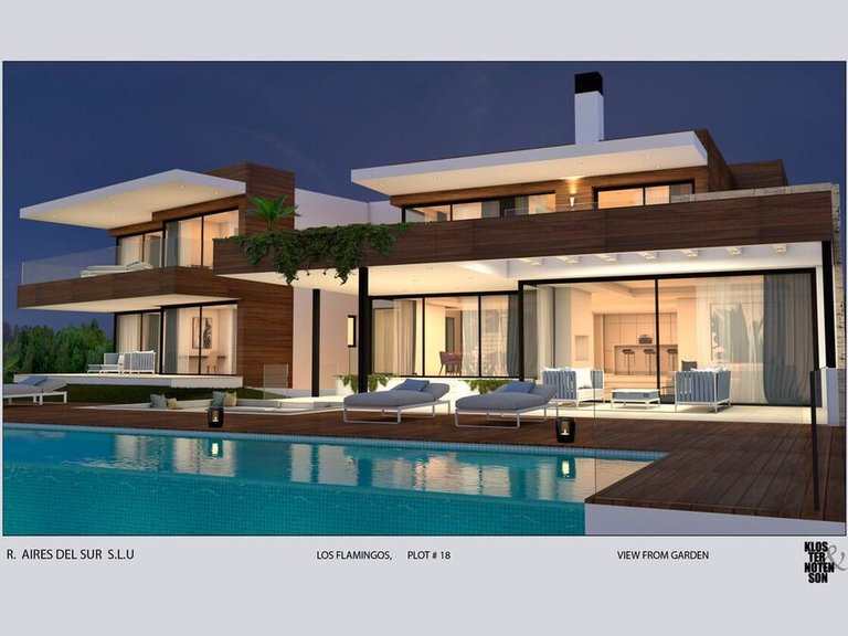 Villa for Sale in Los Flamingos, Malaga 6