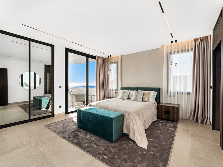 Villa for Sale in El Madroñal, Malaga 10