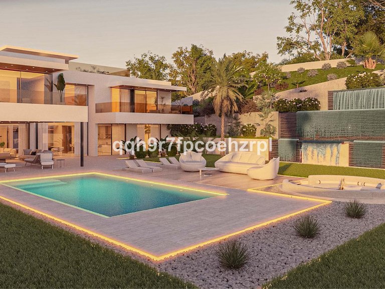 Villa for Sale in Elviria, Malaga 1