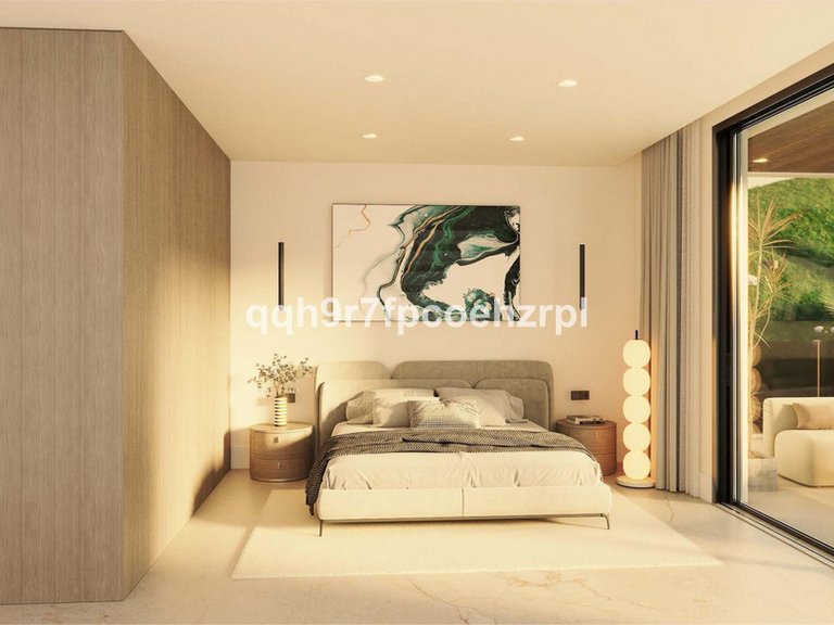 Villa for Sale in Elviria, Malaga 11