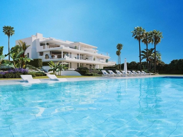 Apartment for Sale in New Golden Mile, Malaga 3