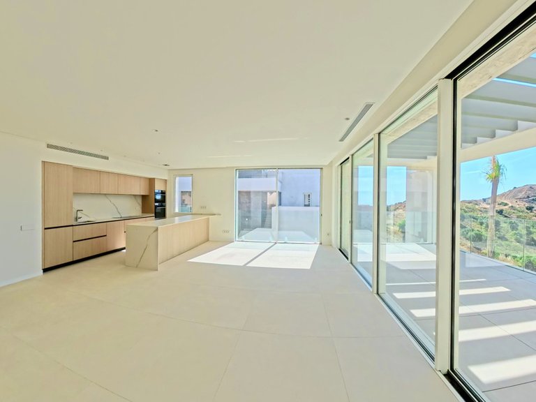 Apartment for Sale in Ojén, Malaga 48