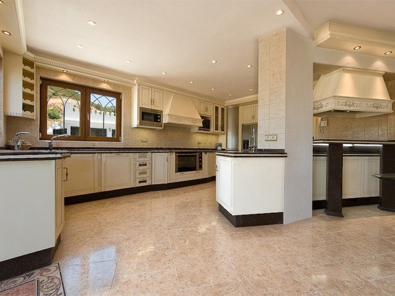 Villa for Sale in Inland Alhaurin El Grande, Malaga 6