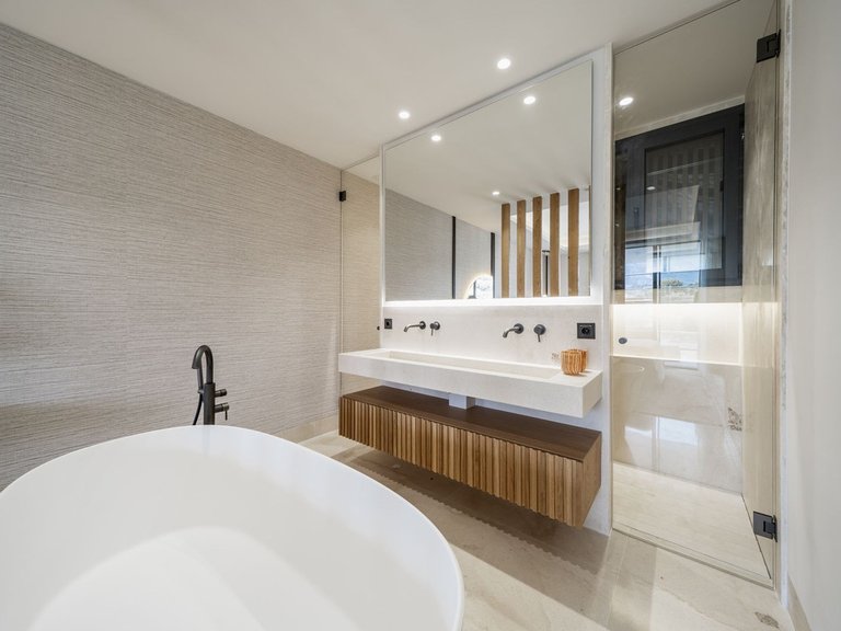 Apartment for Sale in Marbella, Malaga 17