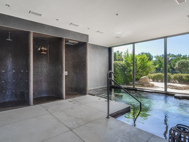 Apartment for Sale in Estepona, Malaga 30