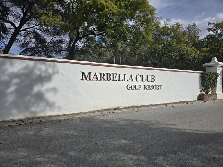 Plot for Sale in Costa del Sol, Benahavís, Malaga 1