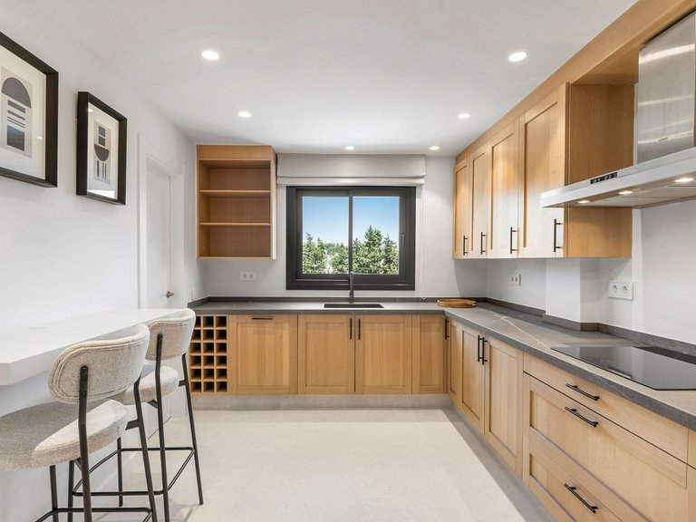 Town House for Sale in Nueva Andalucía, Malaga 10
