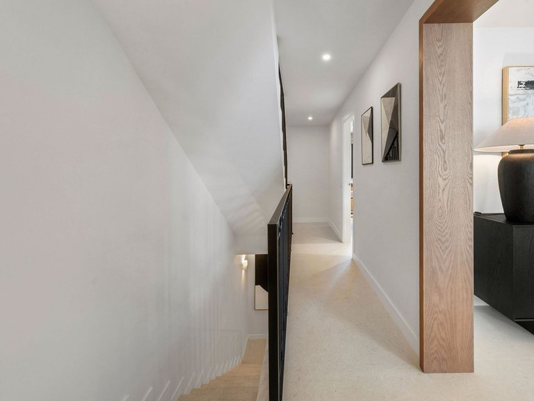 Town House for Sale in Nueva Andalucía, Malaga 26