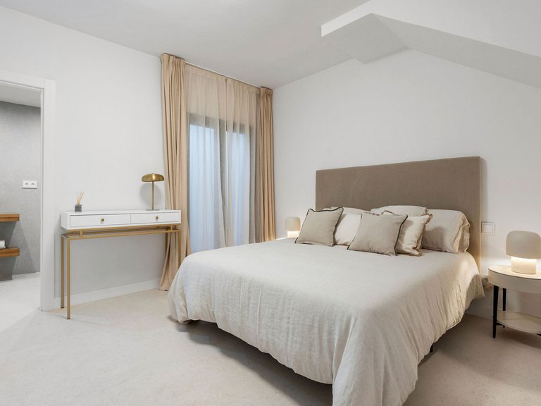 Town House for Sale in Nueva Andalucía, Malaga 27