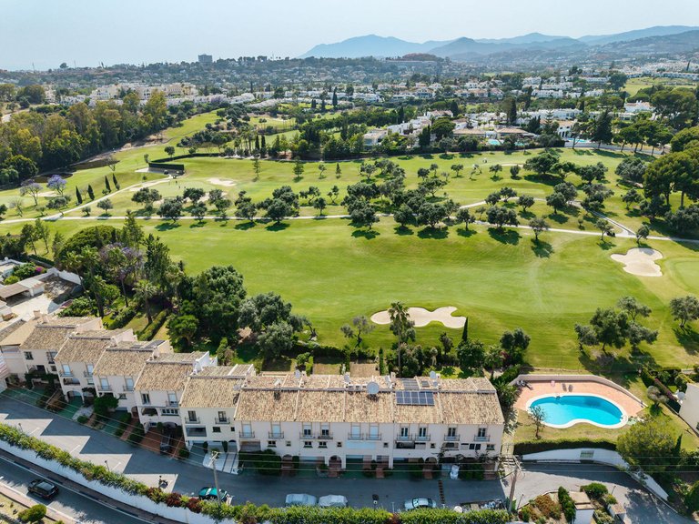 Town House for Sale in Nueva Andalucía, Malaga 36