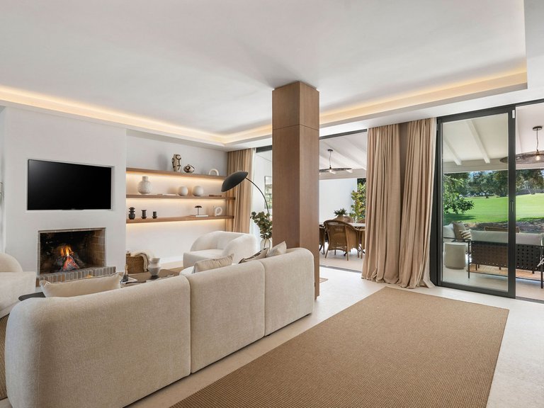 Town House for Sale in Nueva Andalucía, Malaga 8