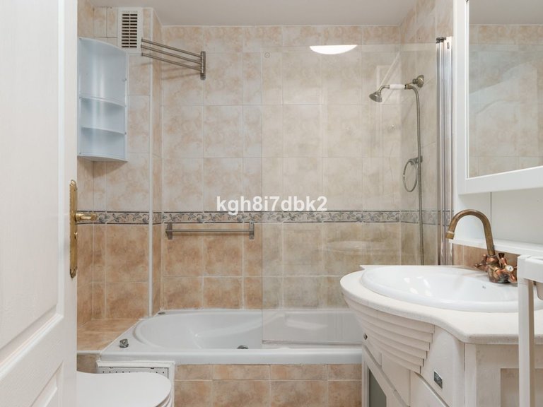 Apartment for Sale in Benalmadena, Malaga 14