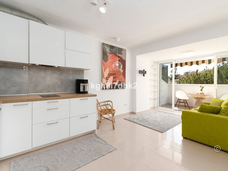 Apartment for Sale in Benalmadena, Malaga 9