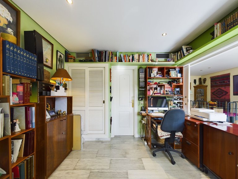 Apartment for  in Elviria, Malaga 10