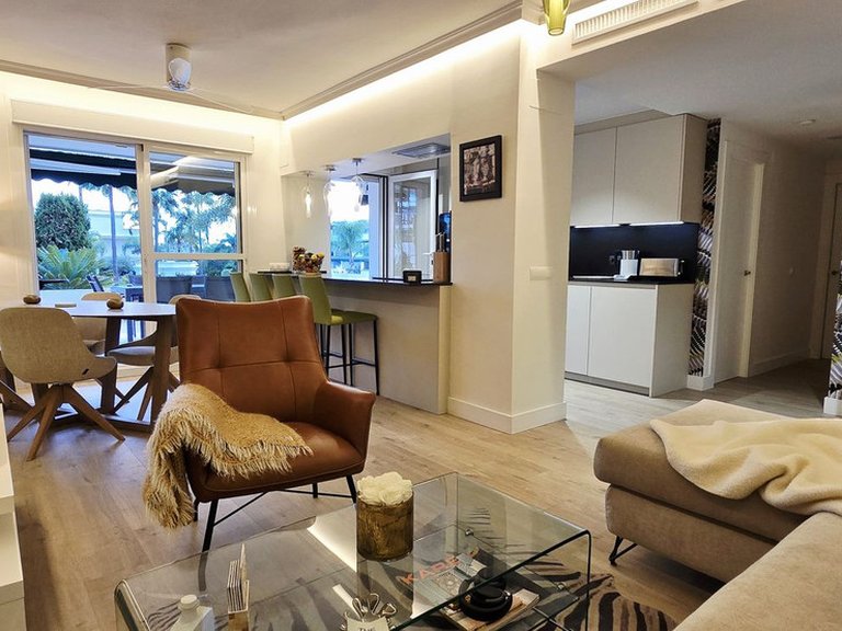 Apartment for Sale in Nueva Andalucía, Malaga 16